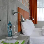 Otel Sleepysleepy Giessen Linden (Hessen)