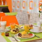 Otel Sleepysleepy Giessen 3*