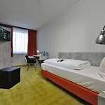 Otel Sleepysleepy Giessen 3*