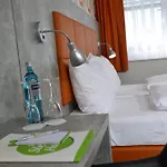 Sleepysleepy Giessen Otel 3*