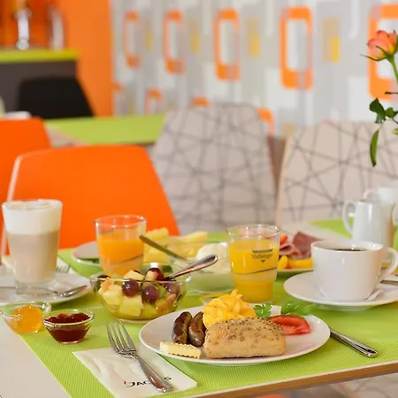 Hotel Sleepysleepy Giessen 3*